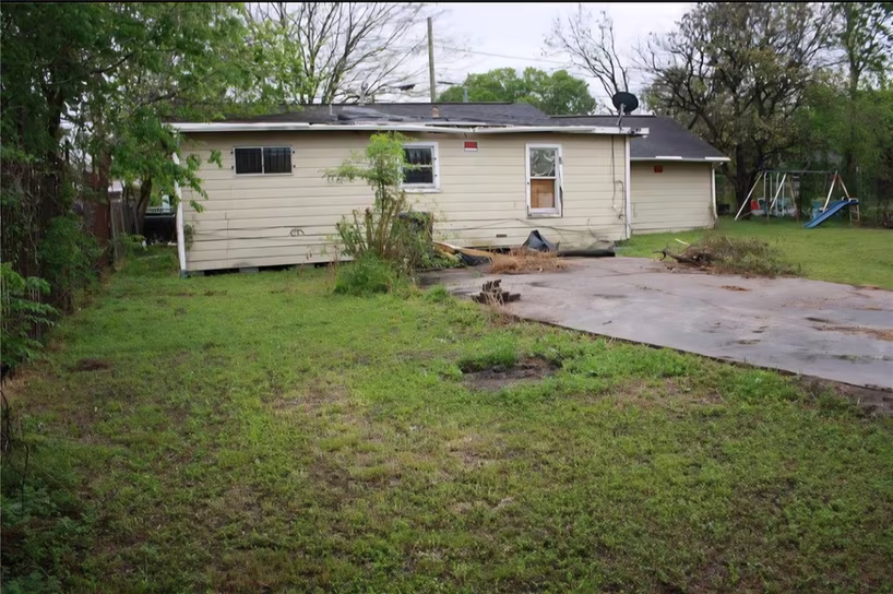 Photo 3 of 1403 E 36th Street, Houston, TX