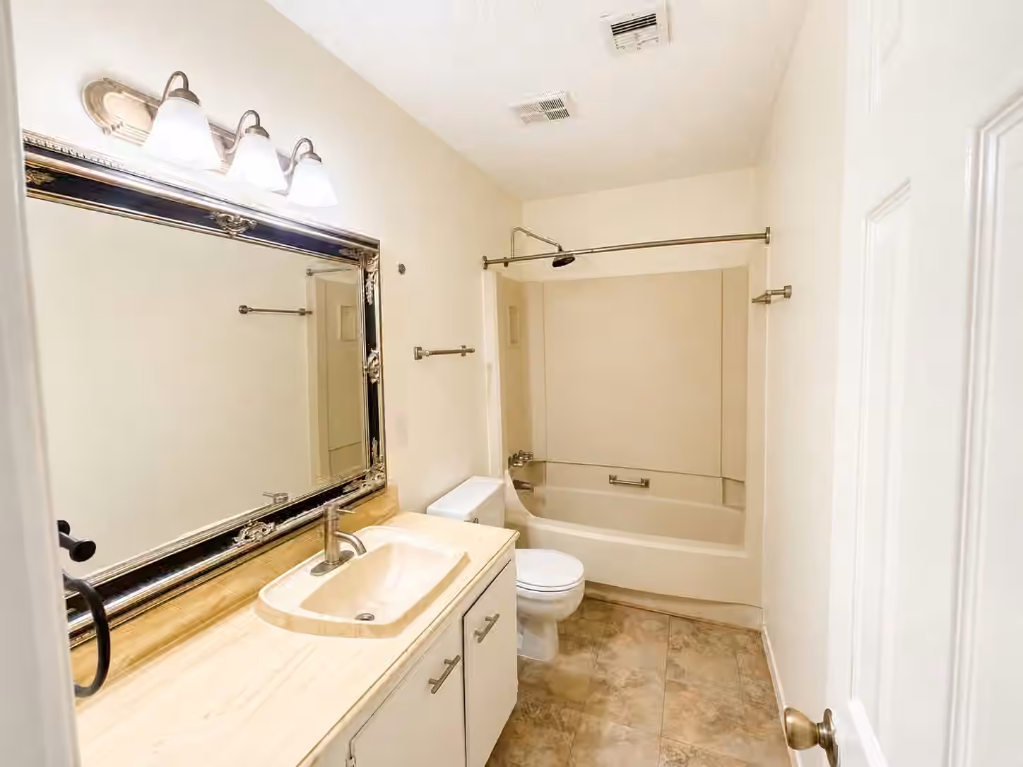 Photo 3 of 3827 Addicks Clodine Road, Houston, TX
