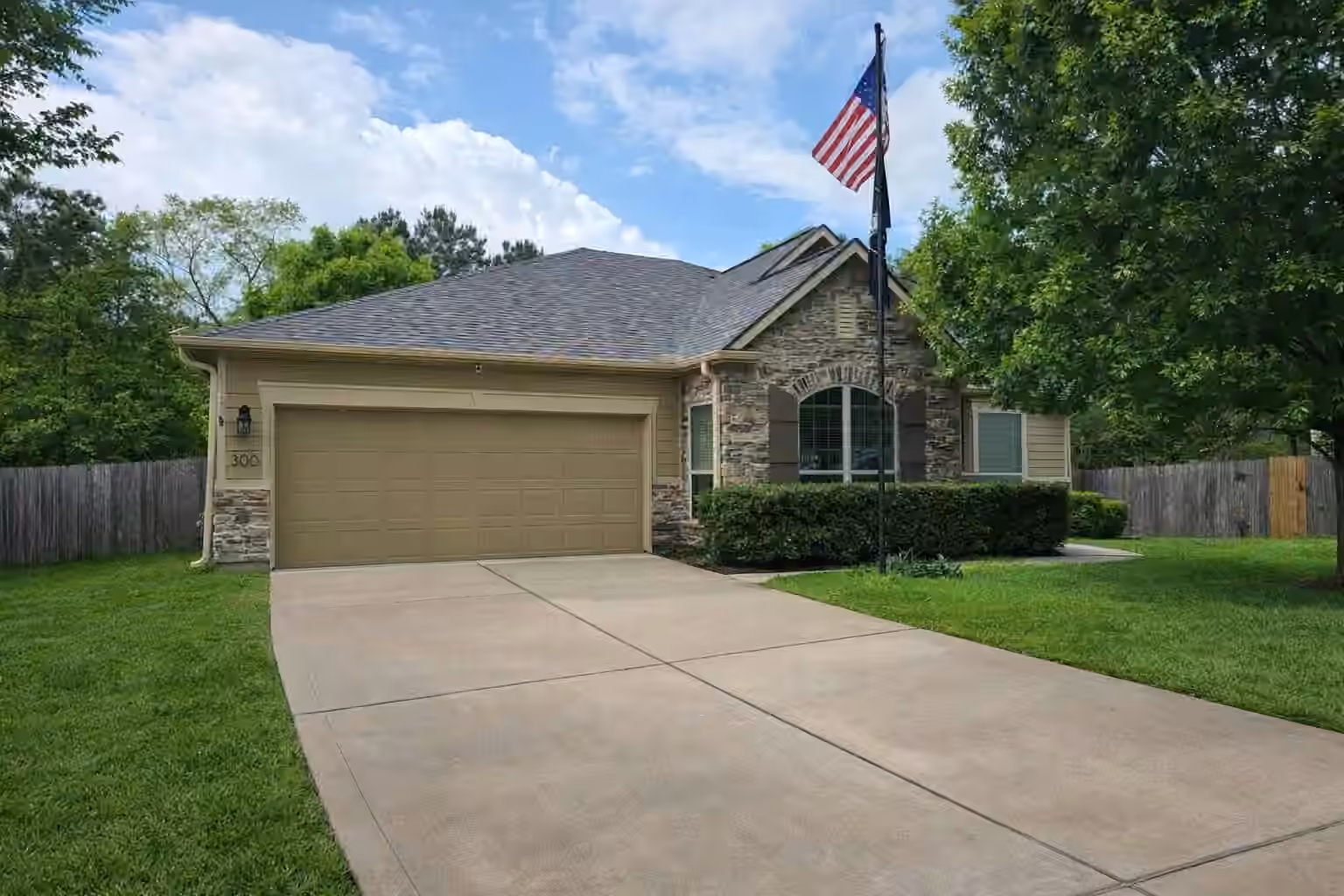 Photo of 300 Pine Mist Lane, Conroe, TX