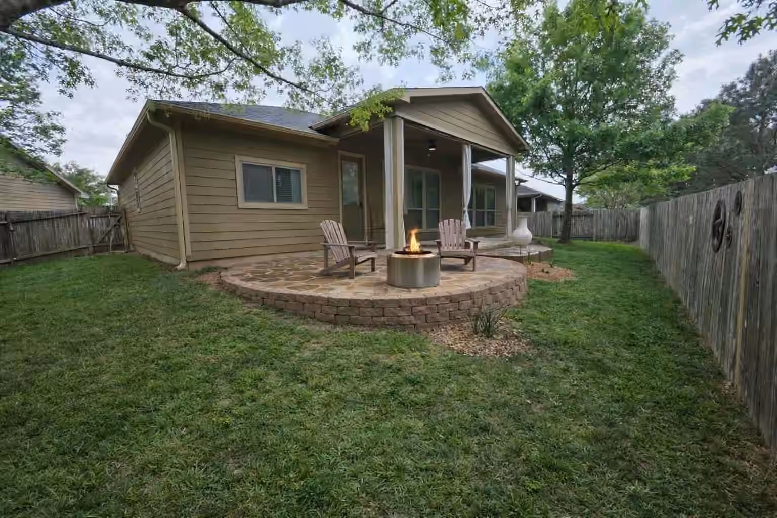 Photo 3 of 300 Pine Mist Lane, Conroe, TX