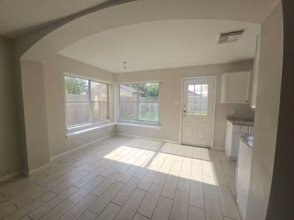 Photo 6 of 12226 Greensbrook Forest Drive, Houston, TX