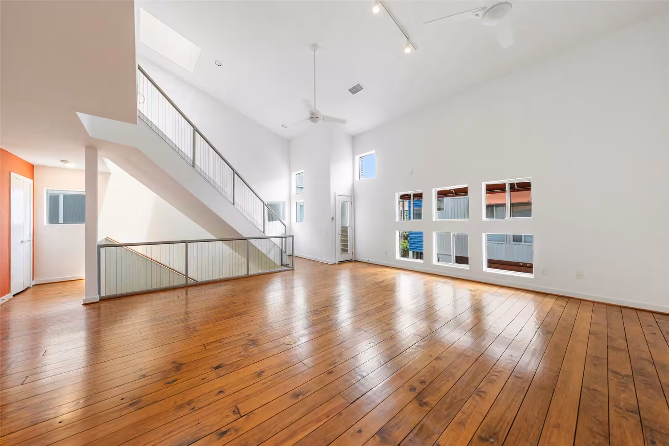 Photo 4 of 1716 W Dallas Street 10, Houston, TX