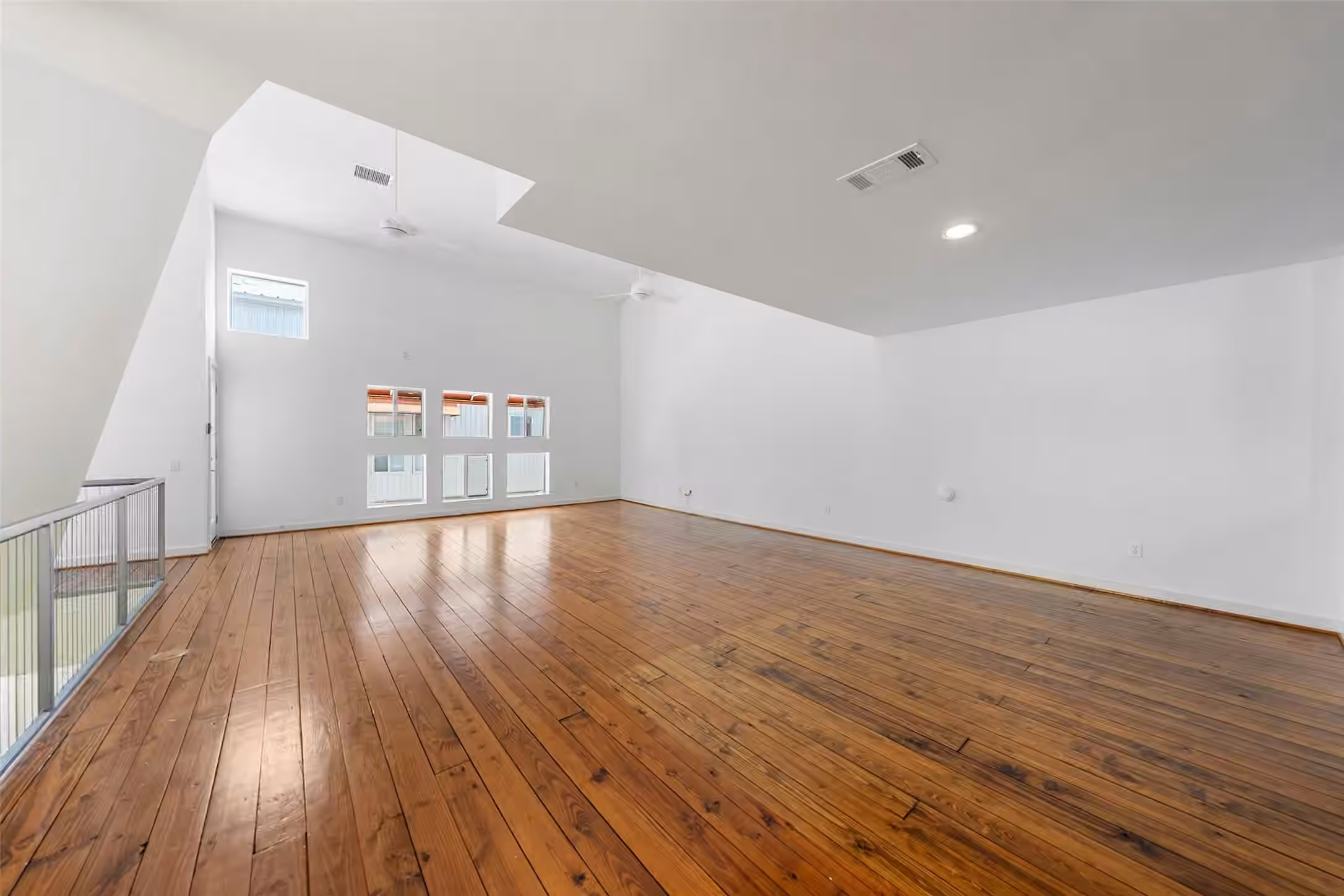 Photo 5 of 1716 W Dallas Street 10, Houston, TX