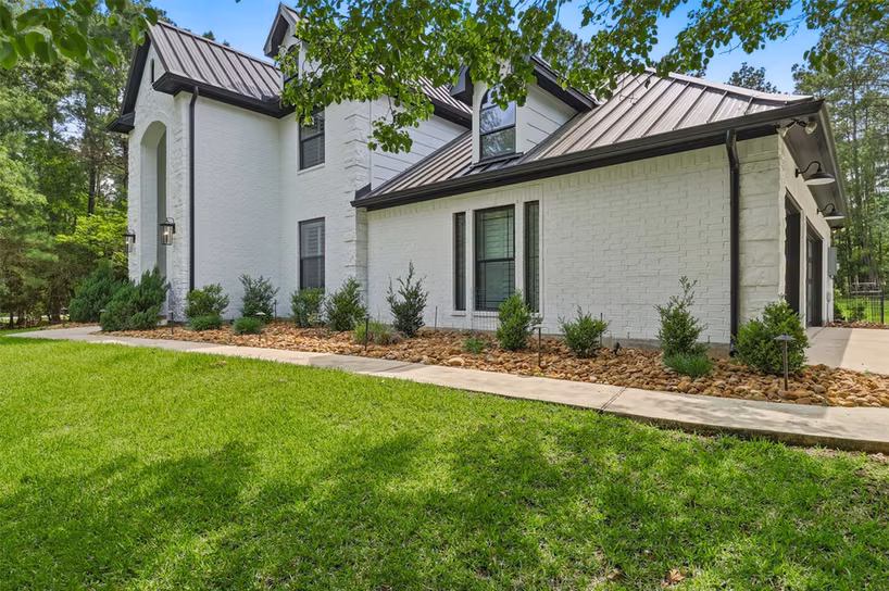 Photo 4 of 36913 Sulphur Branch Bend, Magnolia, TX