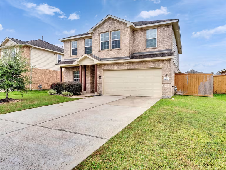 Photo 2 of 11322 Thompson Bend Drive, Humble, TX