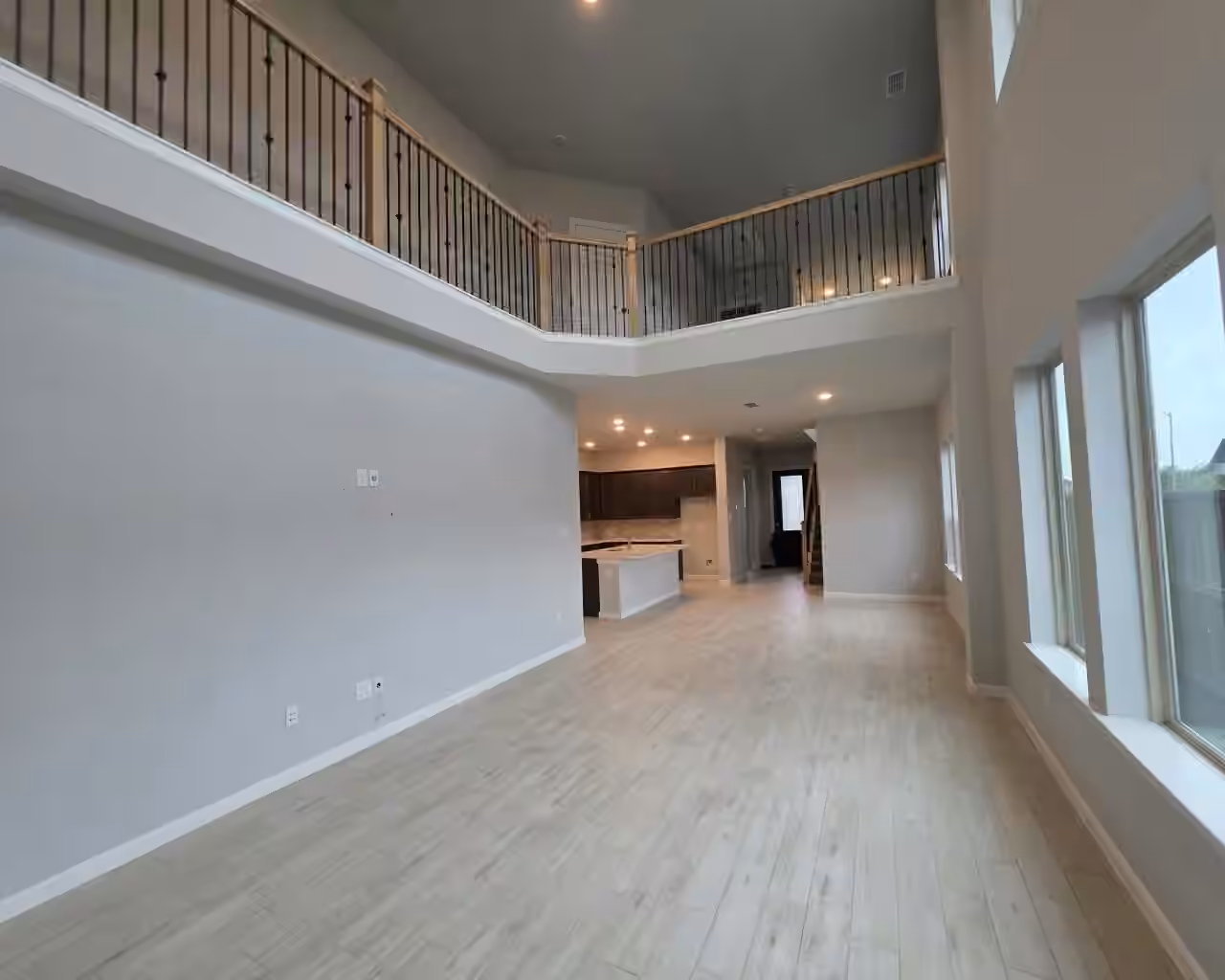 Photo 3 of 1550 Park Path Drive, Missouri City, TX