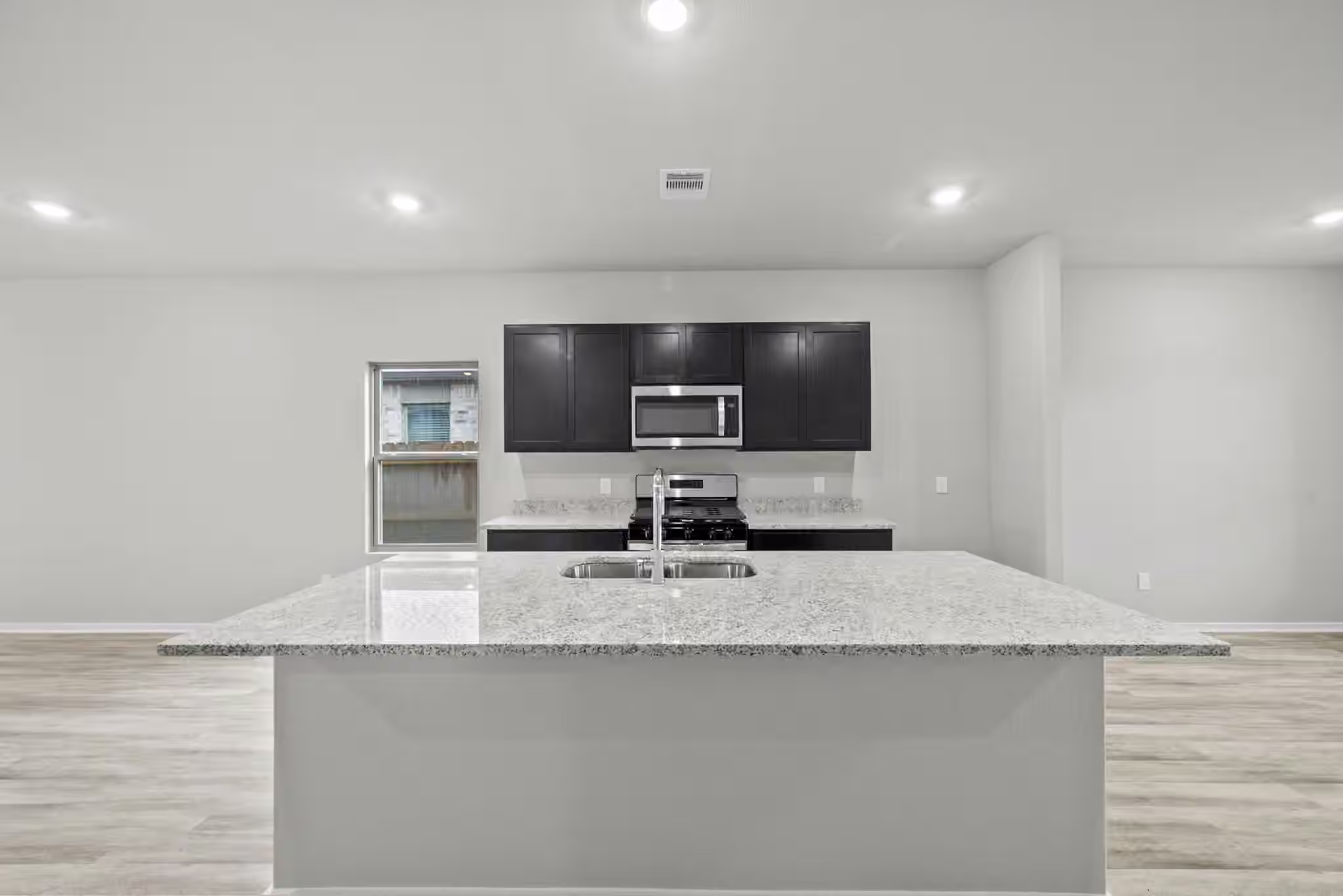 Photo 4 of 13318 Prado Ridge Lane, Rosharon, TX