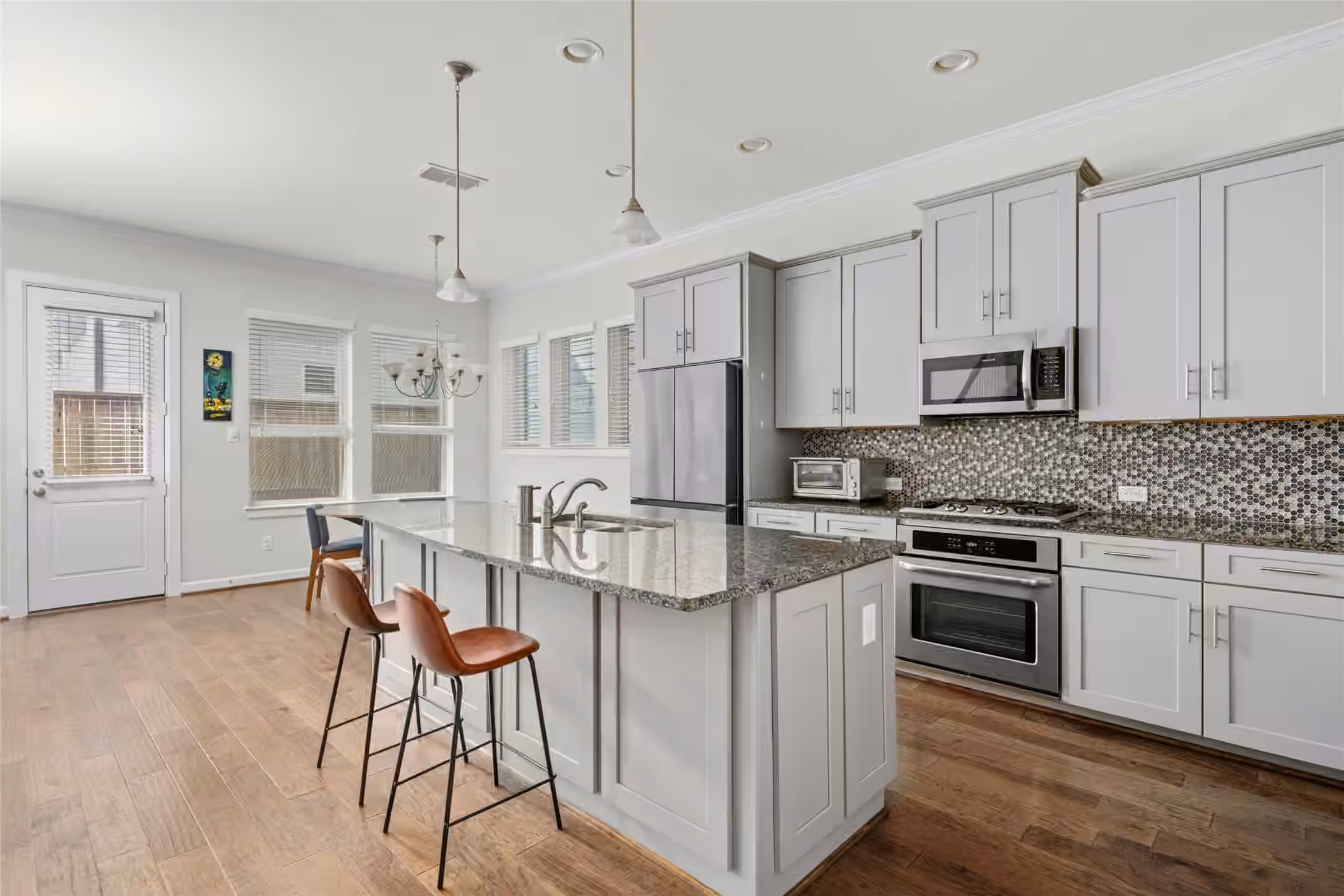 Photo 4 of 8923 Highgate Lane, Houston, TX
