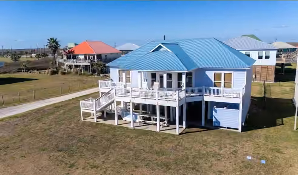 Photo 3 of 773 Bolivar Dunes Boulevard, Gilchrist, TX