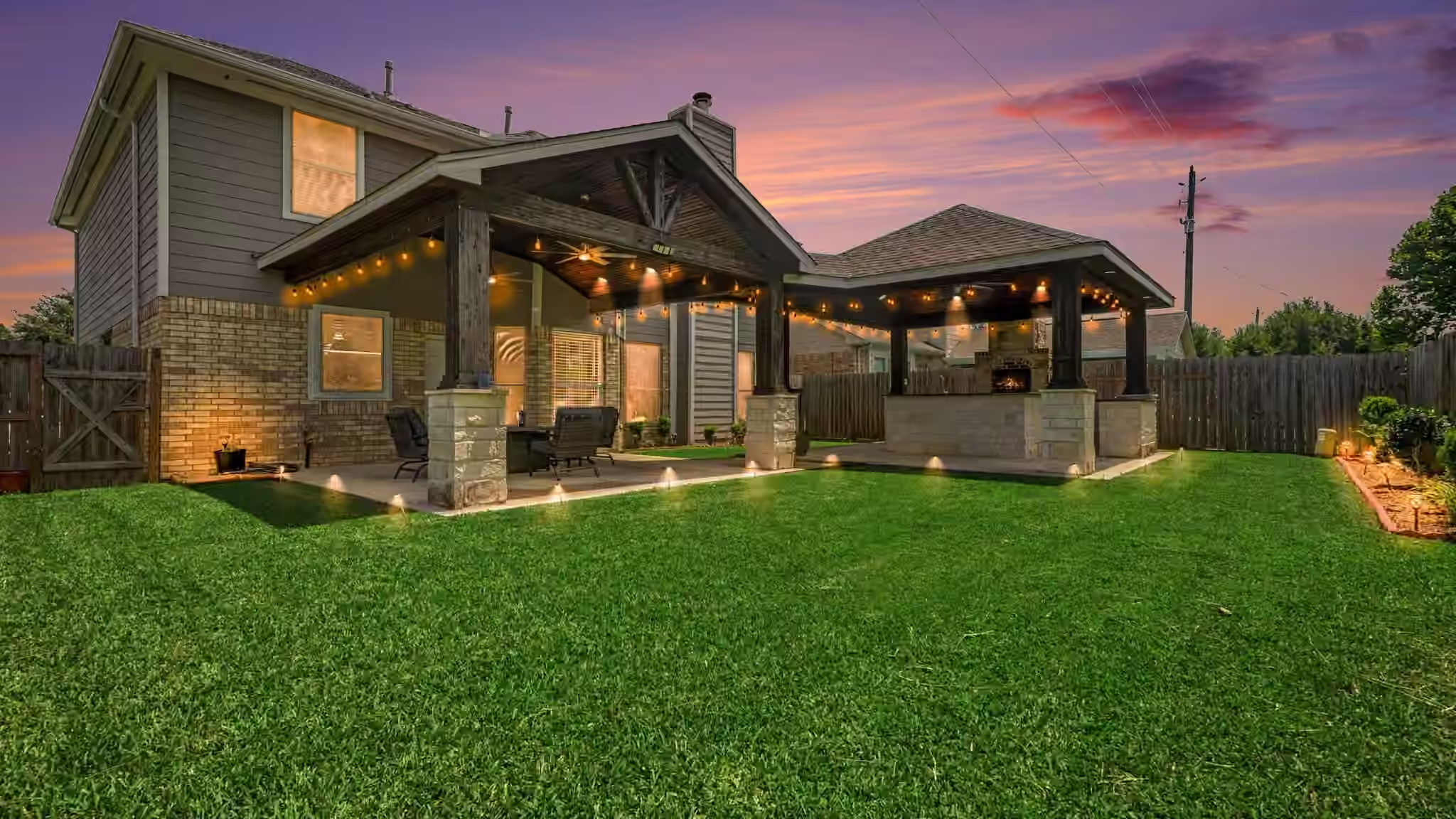 Photo of 1927 Pinewood Court, Baytown, TX 77521