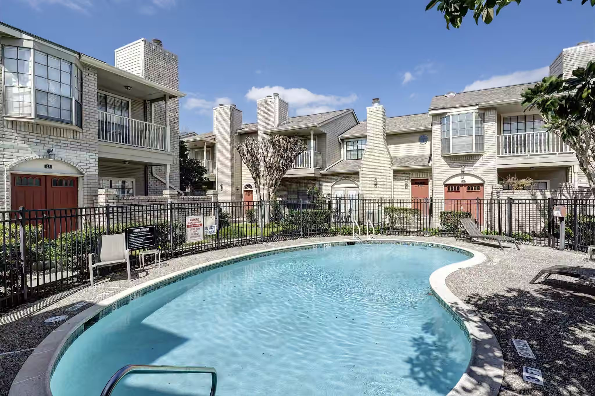 Photo 3 of 7350 Kirby 24, Houston, TX