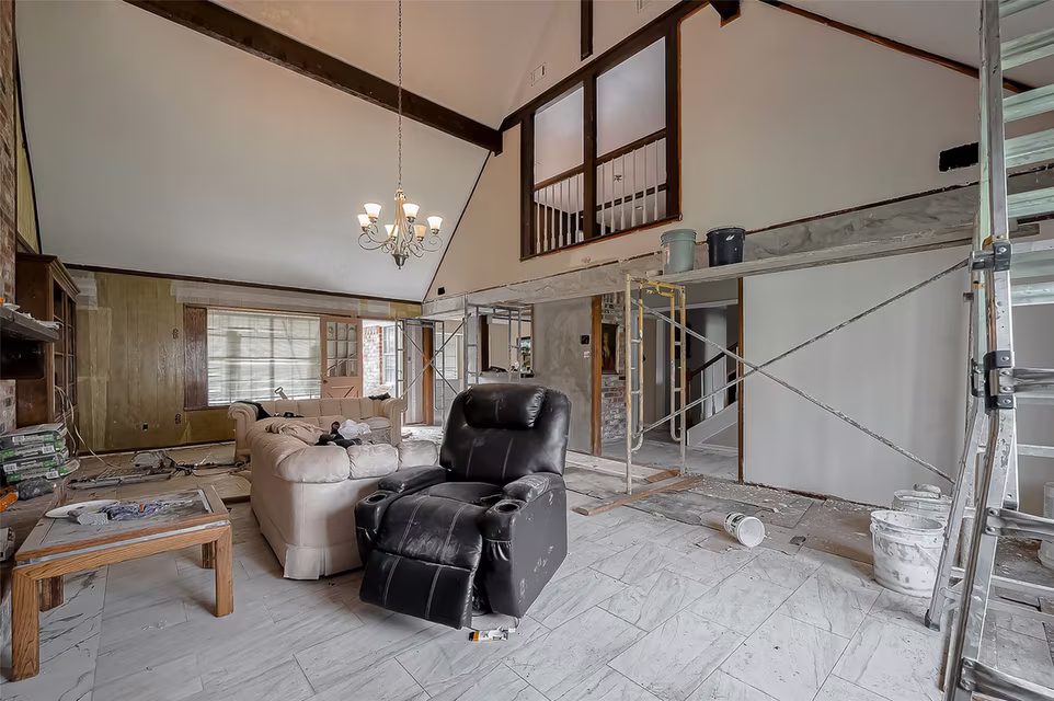 Photo 5 of 811 Loire Lane, Houston, TX