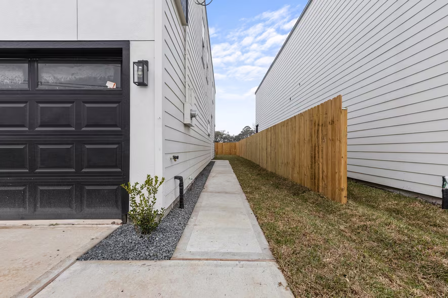 Photo 2 of 7816 Denton Street, Houston, TX