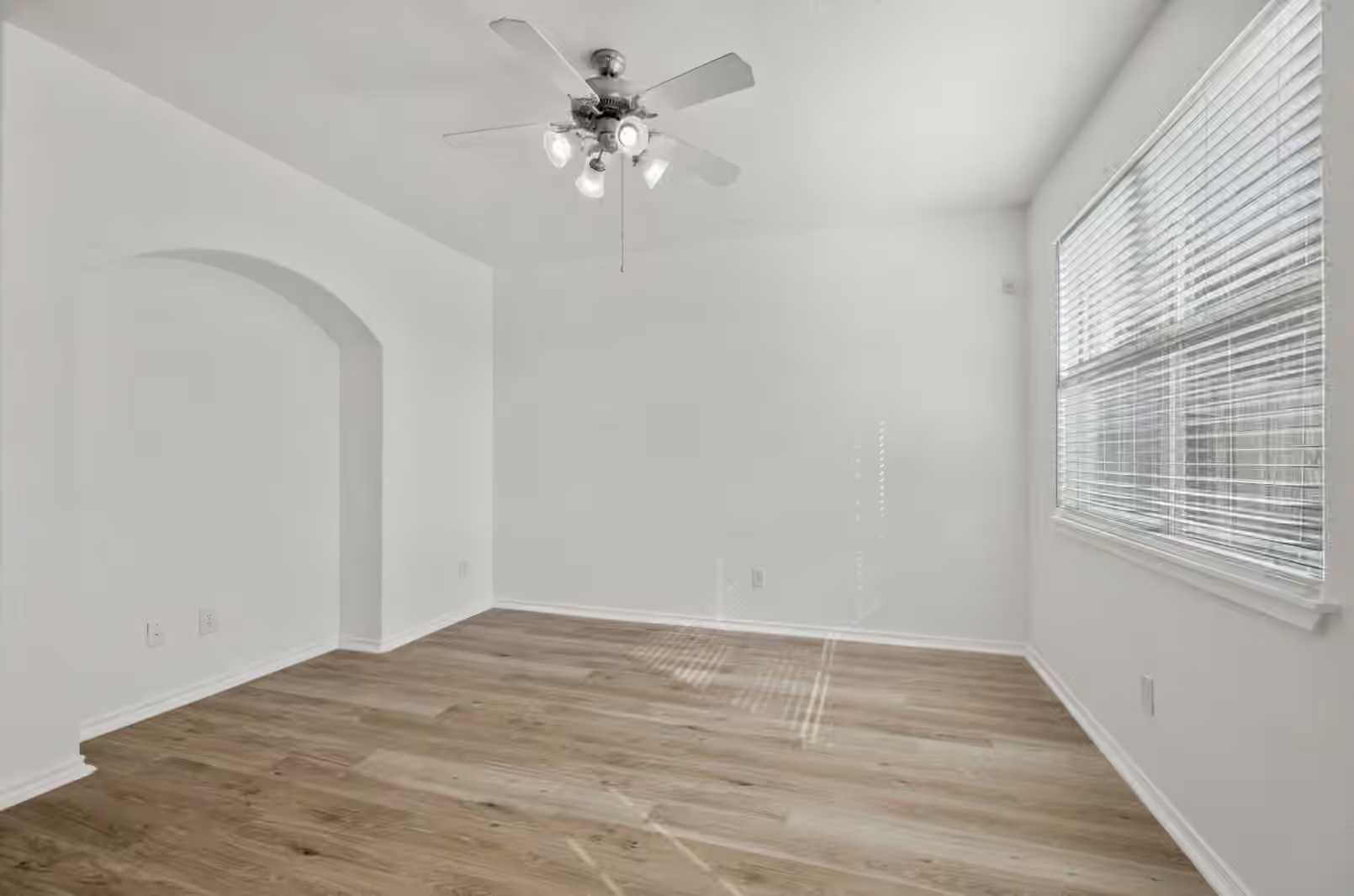 Photo 3 of 2911 Hackamore Hollow Lane, Houston, TX