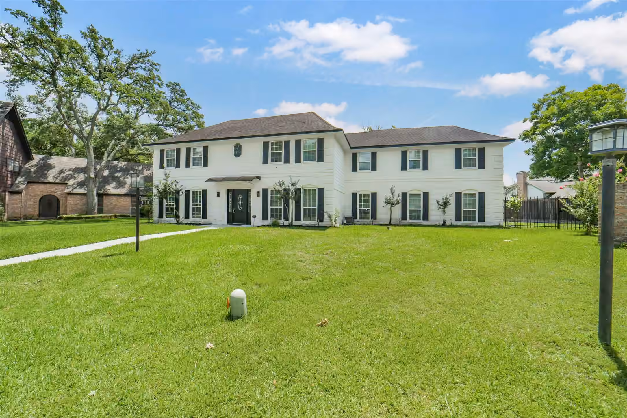 Photo 2 of 414 Bauxhall Court, Katy, TX