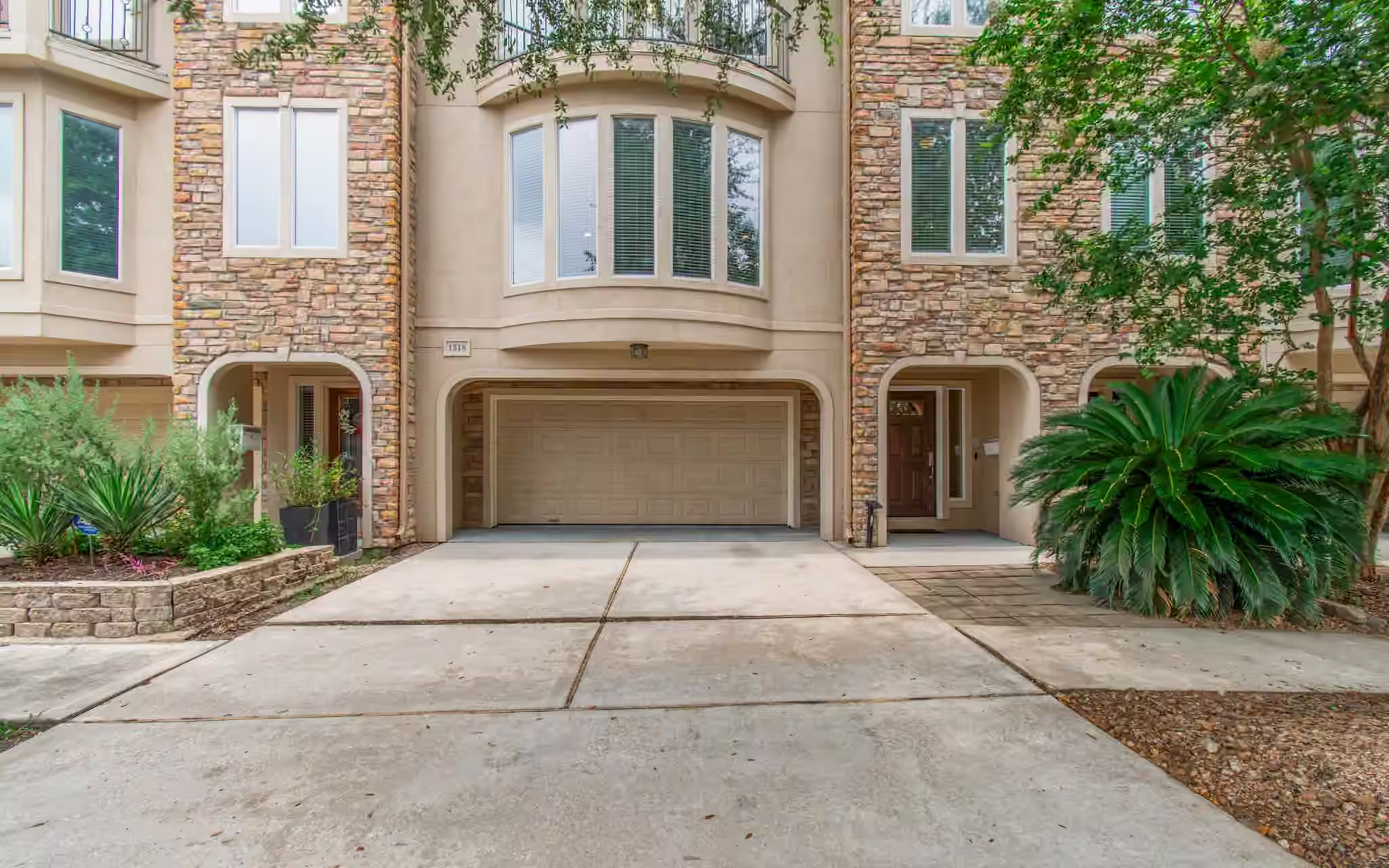 Photo 2 of 1318 Goliad Street, Houston, TX