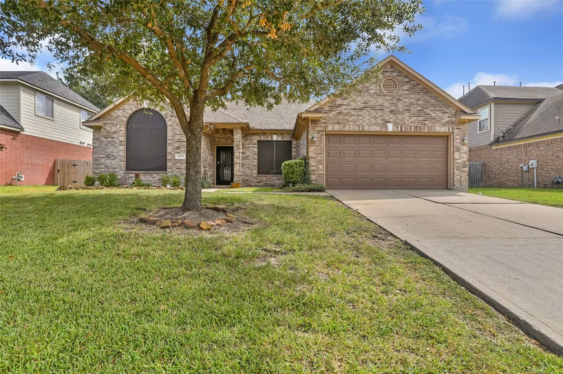 Photo of 24706 E Burnaby Circle, Spring, TX 77373
