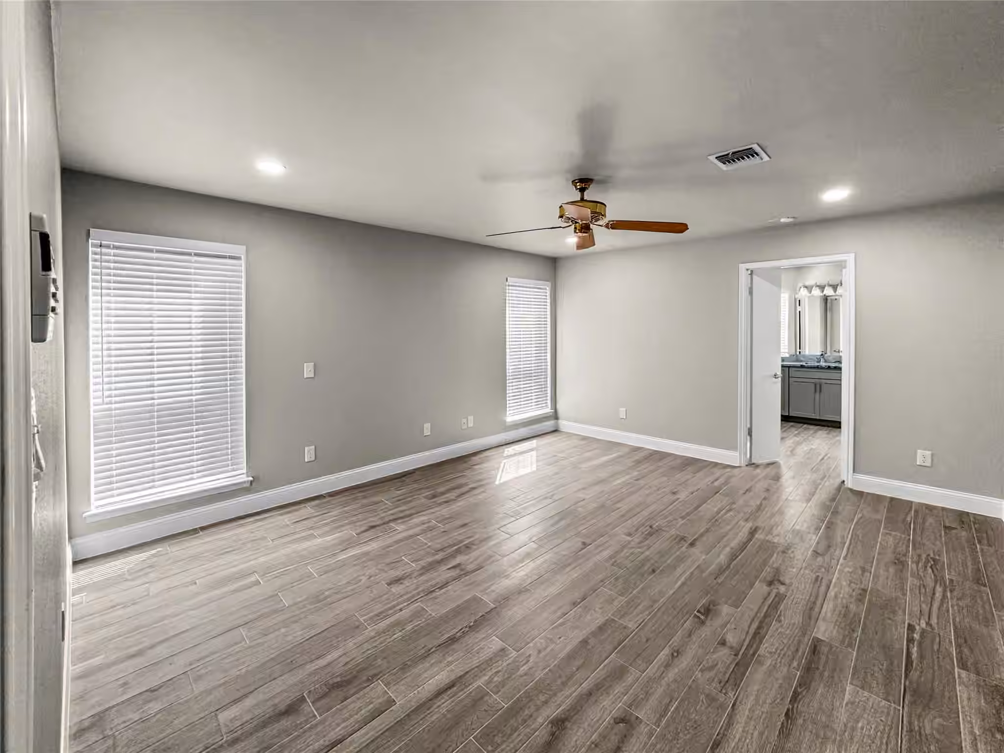 Photo 5 of 9103 Chesney Downs Drive, Houston, TX