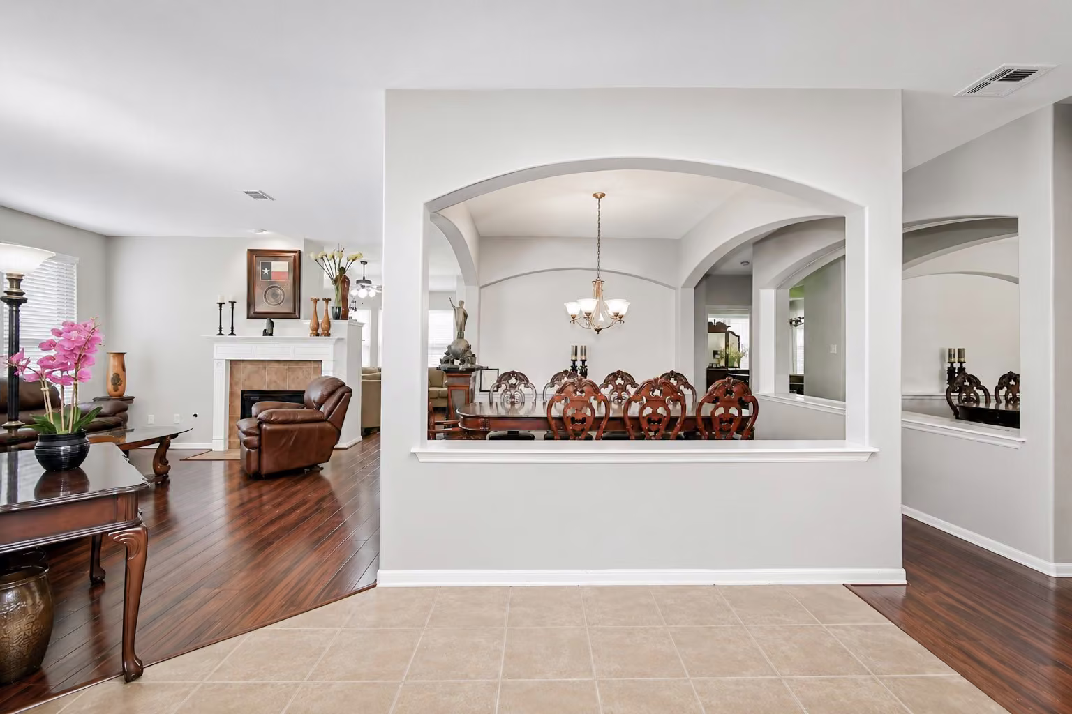 Photo 2 of 11414 Sleepy Hollow Trail Lane, Houston, TX