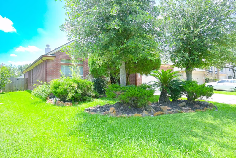 Photo 7 of 11414 Sleepy Hollow Trail Lane, Houston, TX