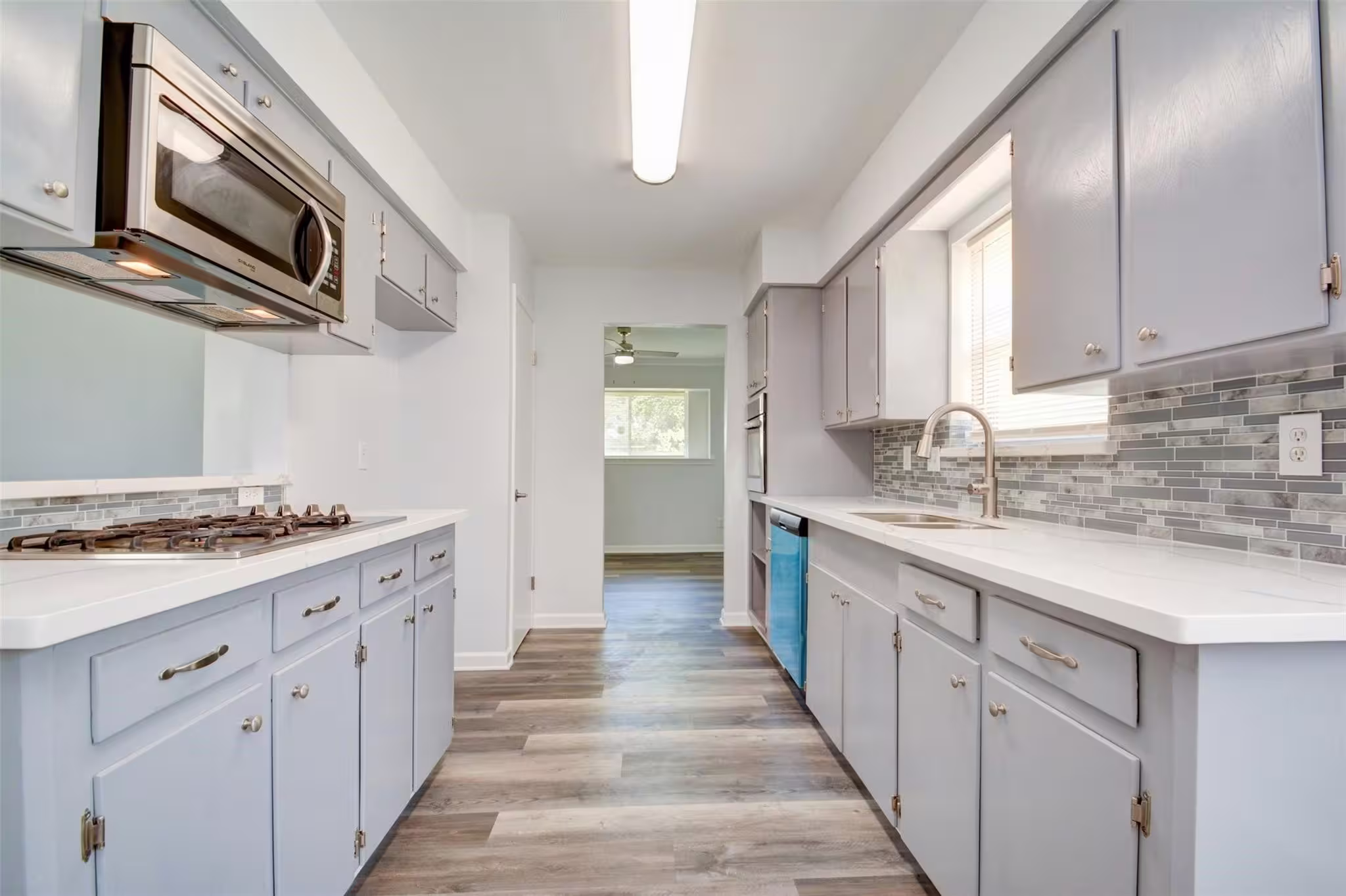Photo 7 of 7927 Pella Drive, Houston, TX