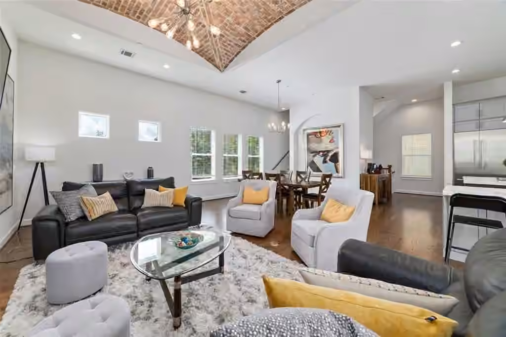 Photo 3 of 710 Delano Street A, Houston, TX