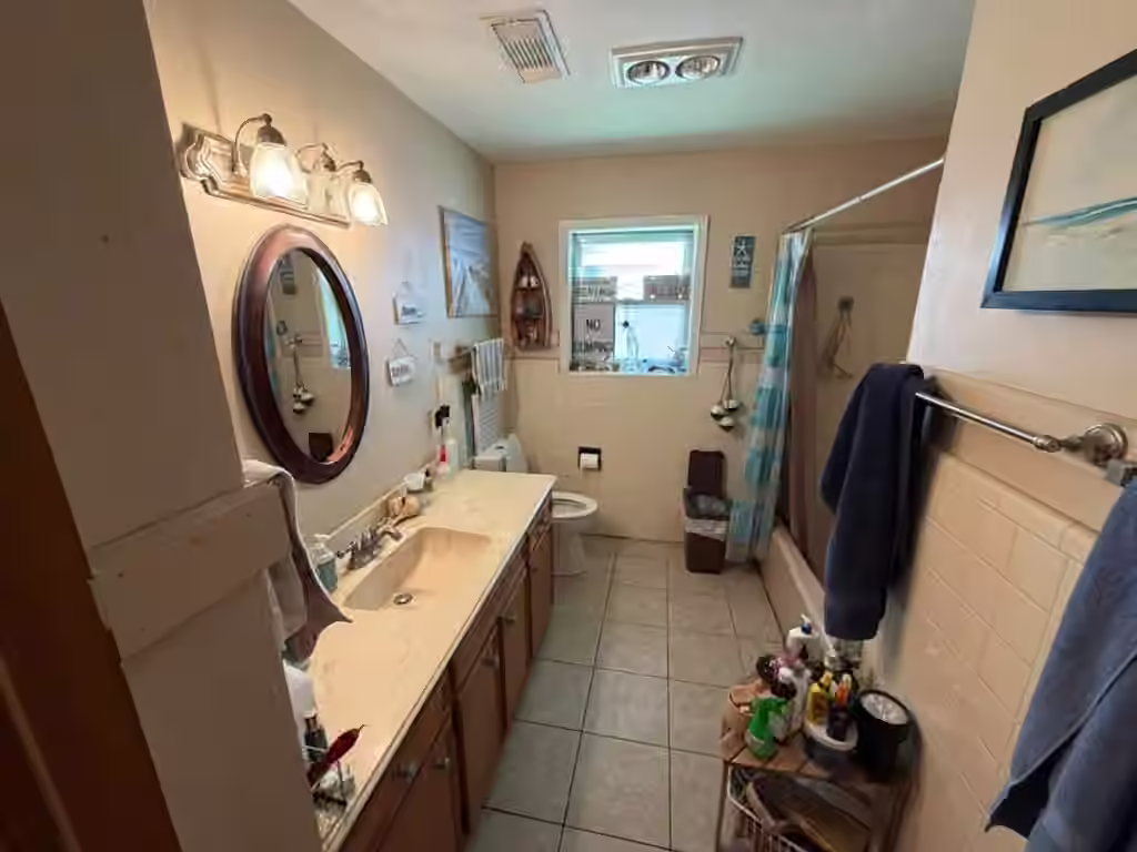 Photo 4 of 1111 N Meyer St, SEALY, TX 77474
