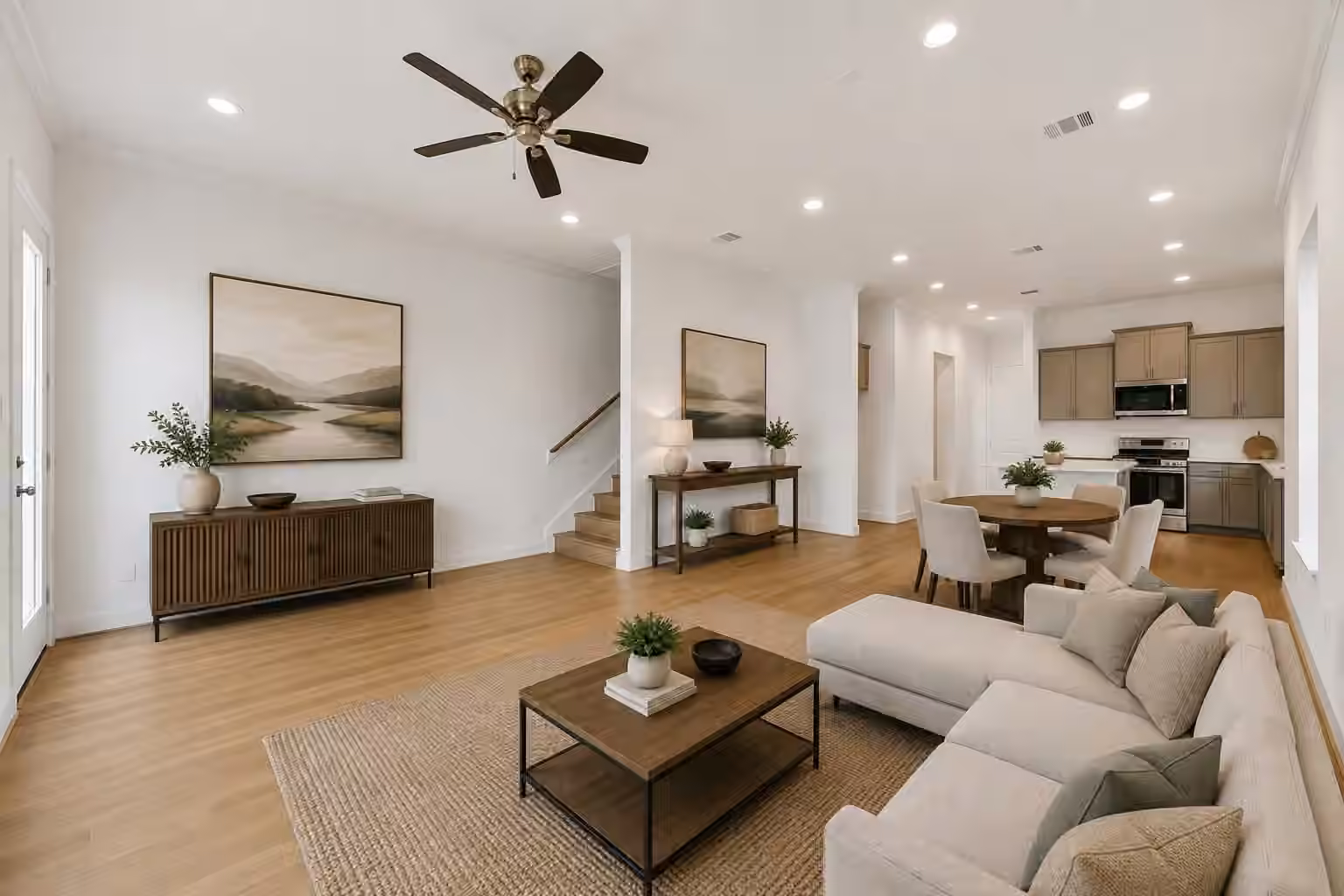 Photo 5 of 5676 Nolda Street, Houston, TX