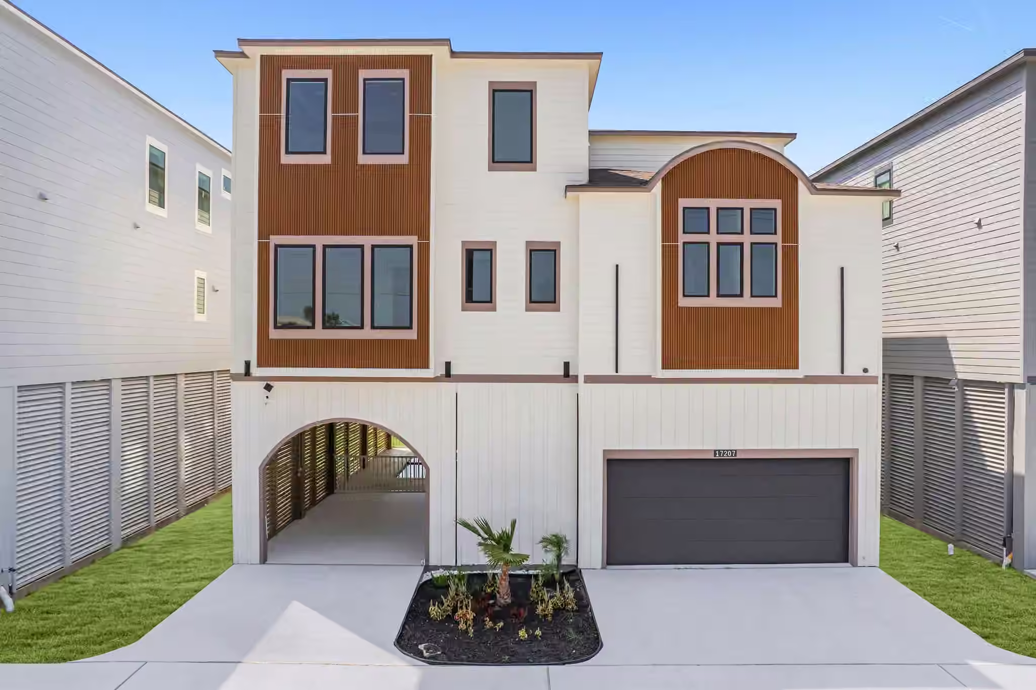 Photo of 17207 Termini San Luis Pass Road, Galveston, TX 77554