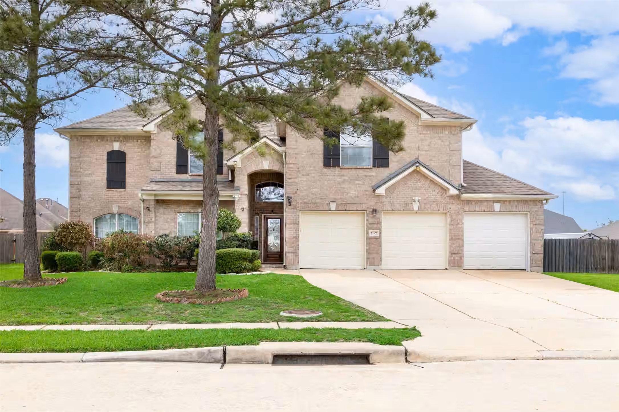 Photo 3 of 23307 Parkway Lakes Lane, Richmond, TX