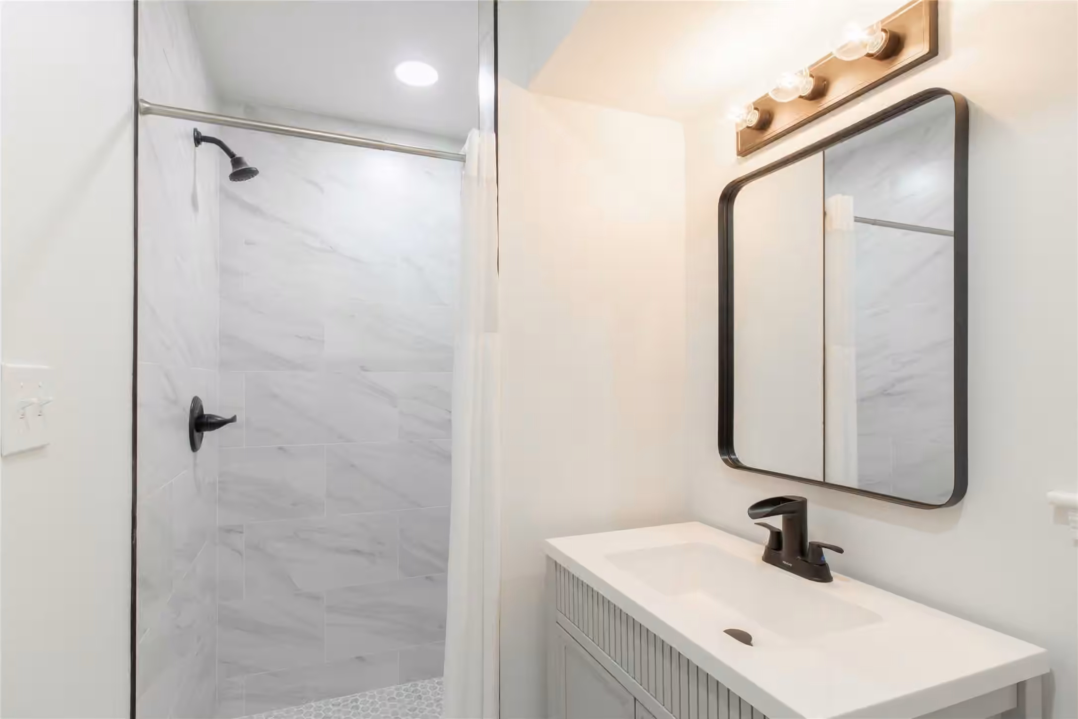 Photo 3 of 8702 Landwood Drive, Houston, TX
