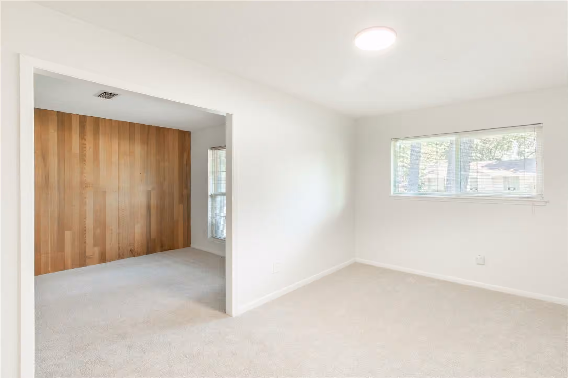 Photo 4 of 8702 Landwood Drive, Houston, TX