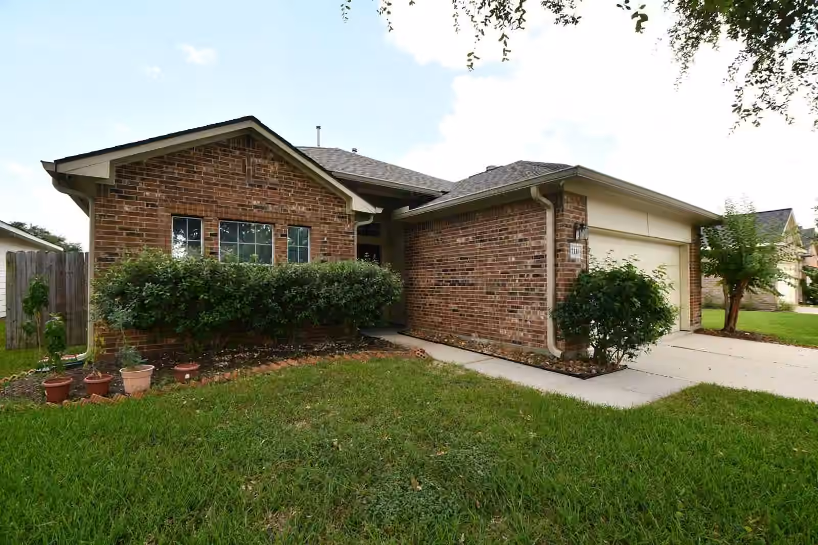 Photo of 7110 Anaquitas Creek Court, Richmond, TX