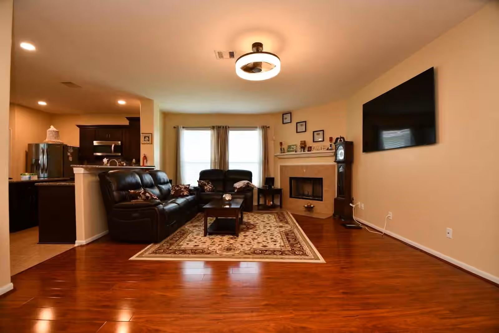 Photo 6 of 7110 Anaquitas Creek Court, Richmond, TX