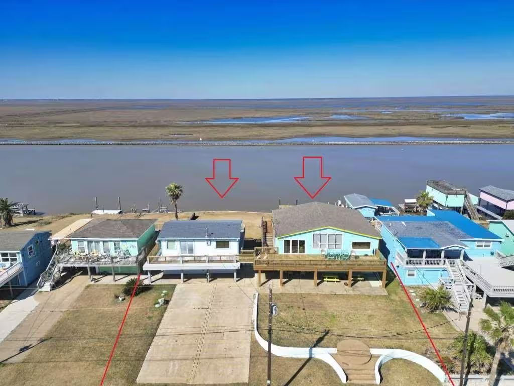 Photo 3 of 2061 County Road 230, Sargent, TX