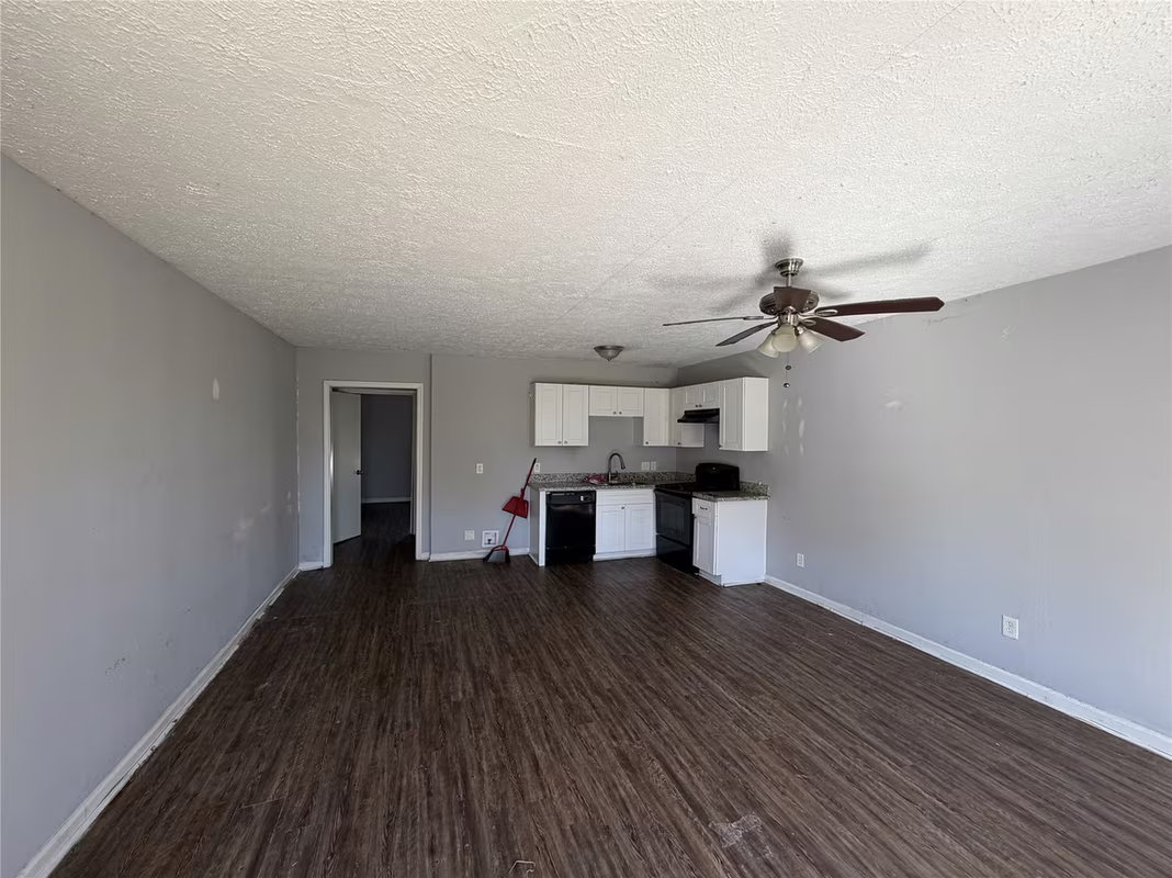 Photo 3 of 2409 Hodges Street, Baytown, TX