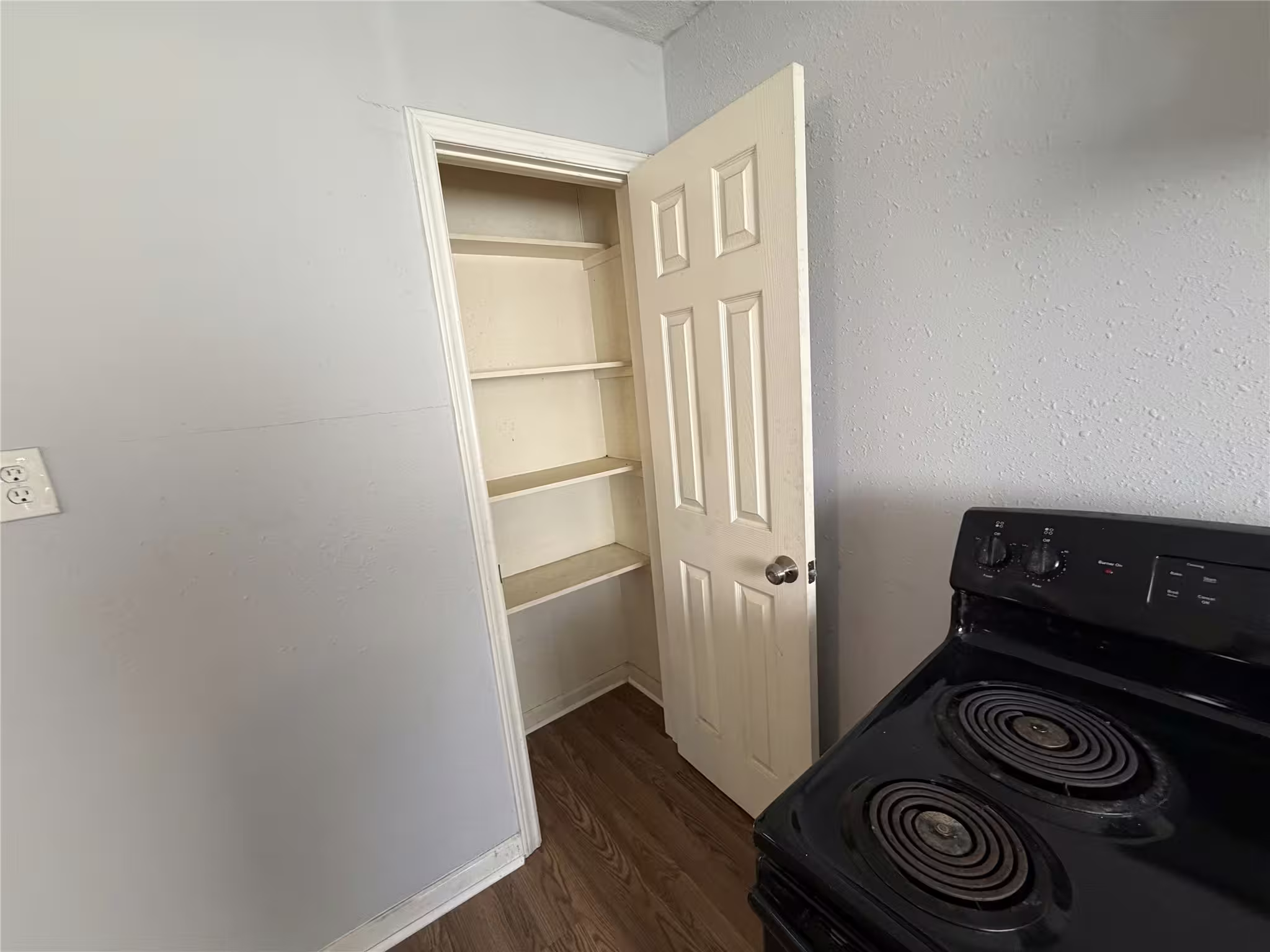 Photo 6 of 2409 Hodges Street, Baytown, TX