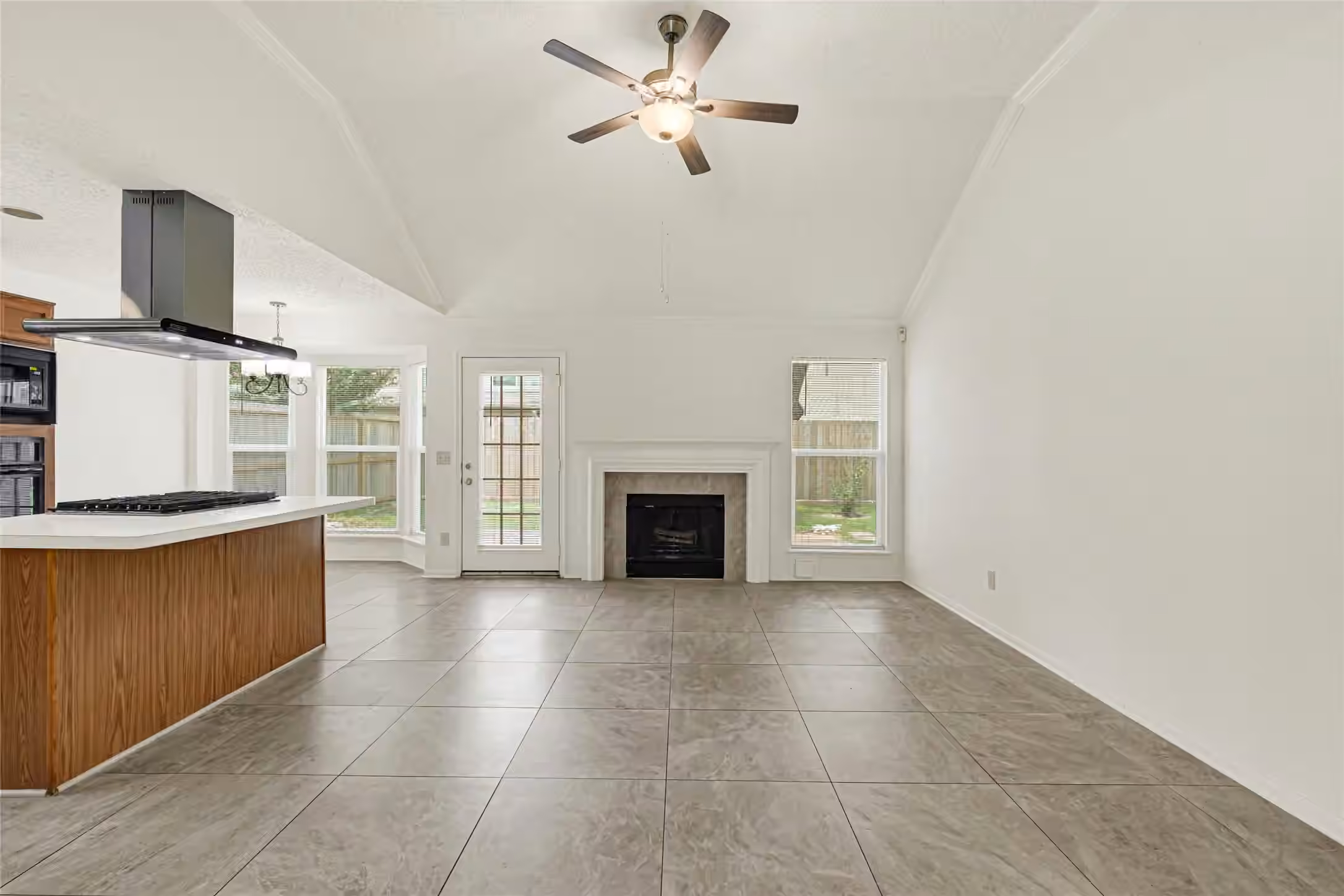 Photo 5 of 8818 Driftstone Drive, Spring, TX