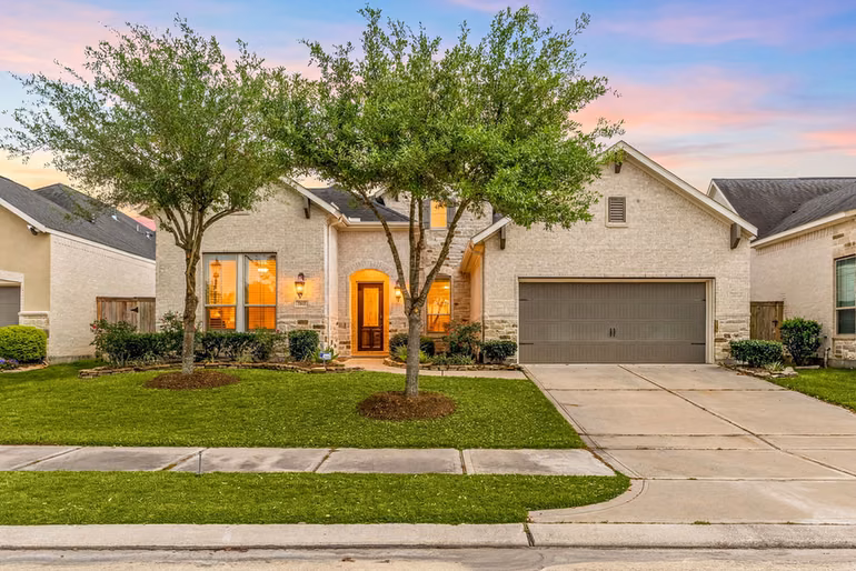 Photo of 3418 Sherbrooke Manor Court, Houston, TX
