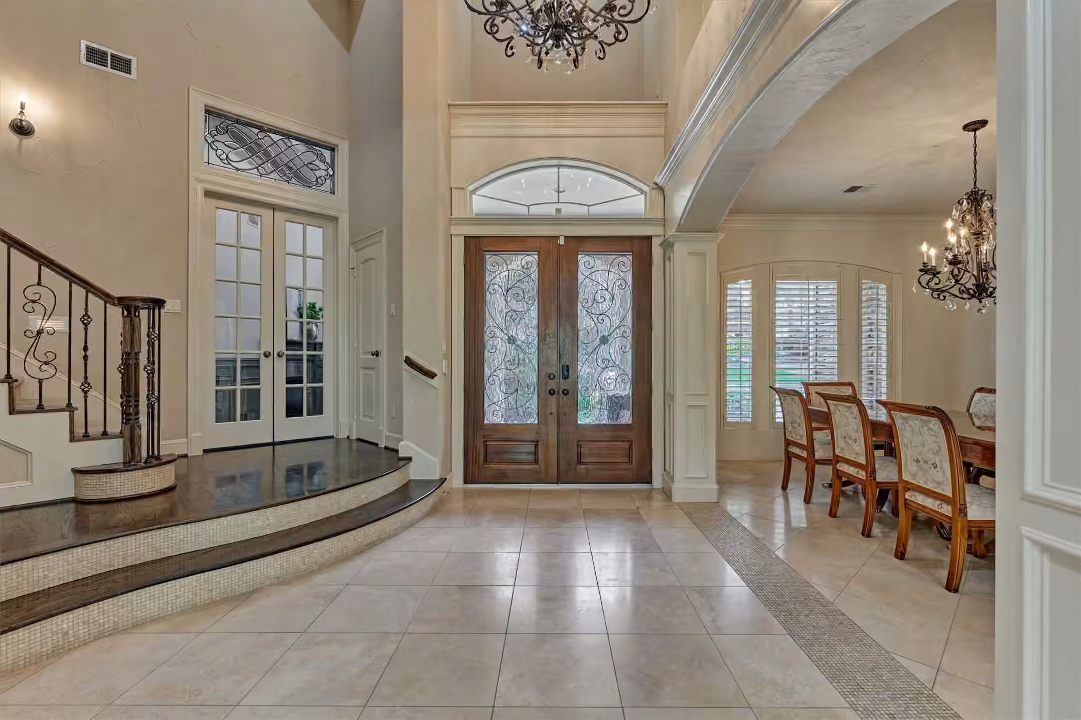 Photo 6 of 94 E Bracebridge Circle, The Woodlands, TX