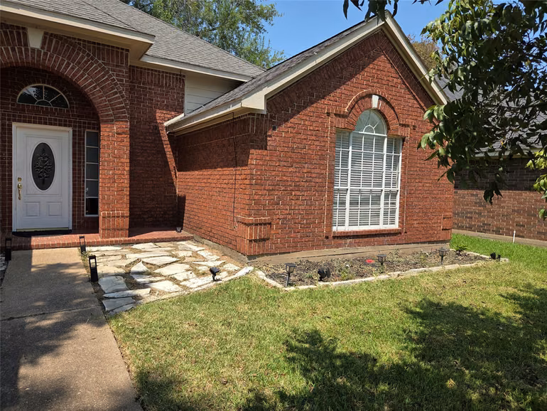Photo 2 of 3627 Timothy Lane, Richmond, TX