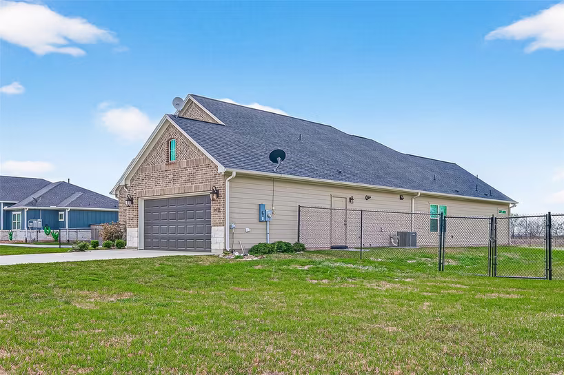 Photo 4 of 9531 Galveston Road, Orchard, TX