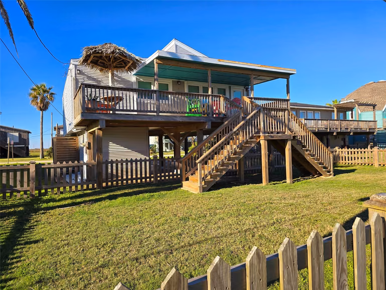 Photo 3 of 12929 John Reynolds Road, Galveston, TX