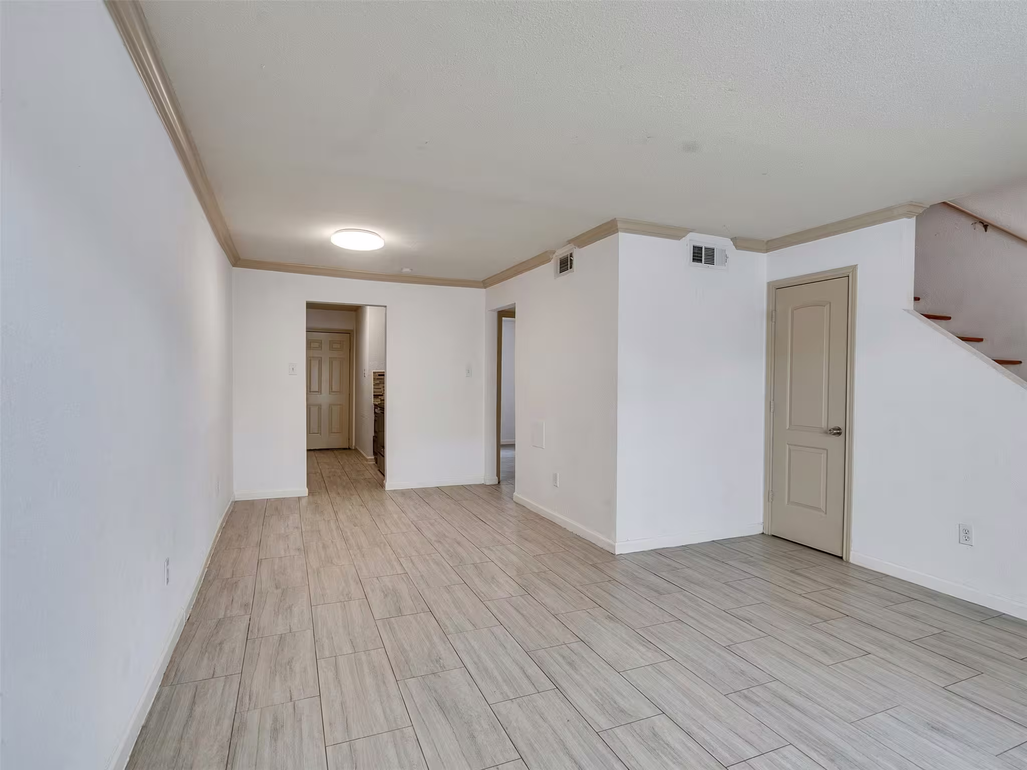 Photo 7 of 1701 Upland Drive 216, Houston, TX