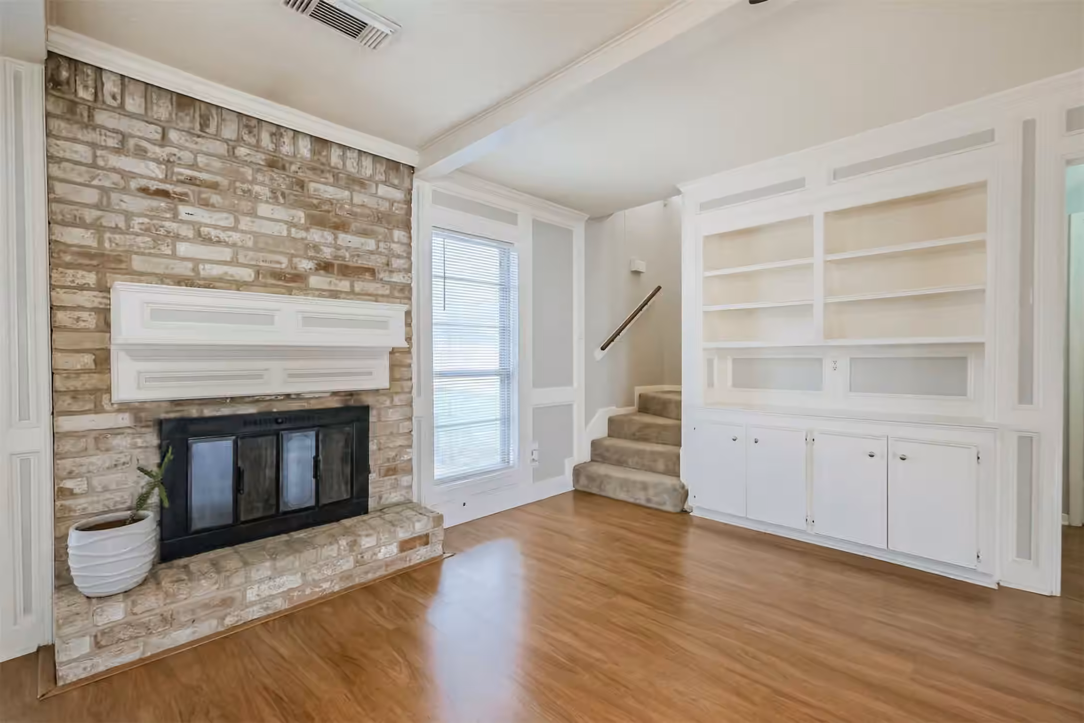 Photo 5 of 2326 Bright Meadows Drive, Missouri City, TX