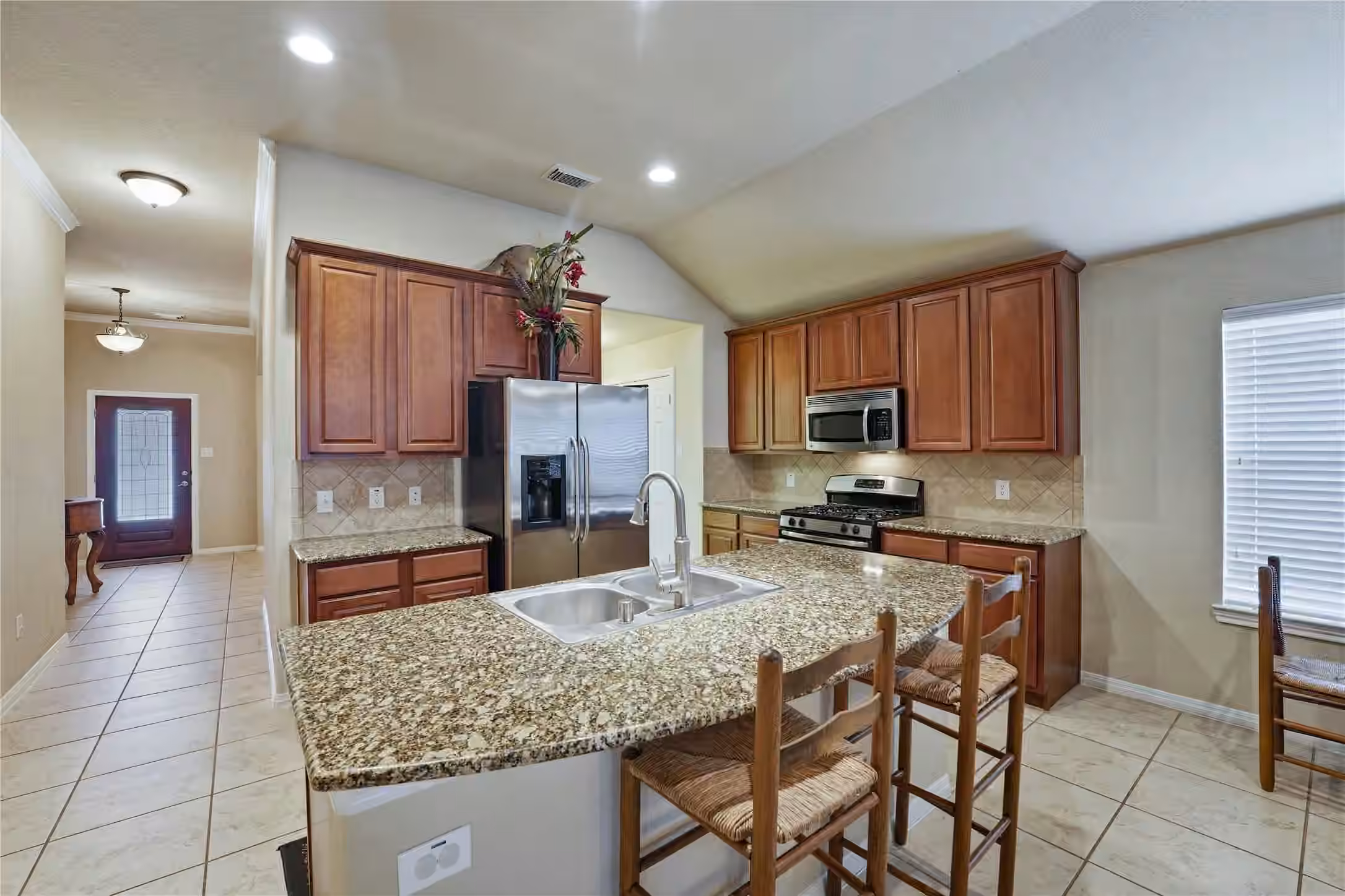 Photo 4 of 1918 Palmetto Park Court, Katy, TX