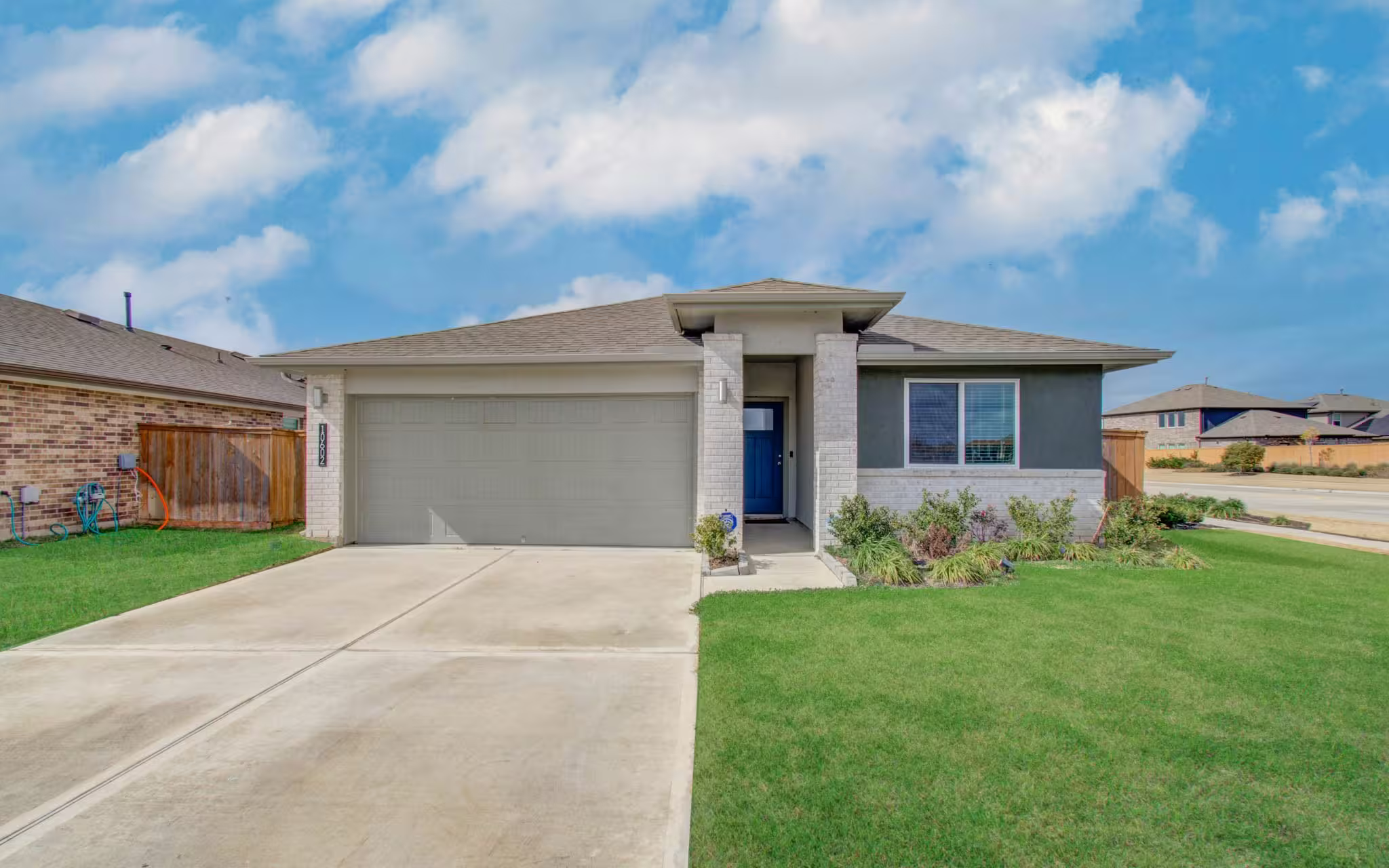 Photo 4 of 10602 Great Basin Drive, Rosharon, TX