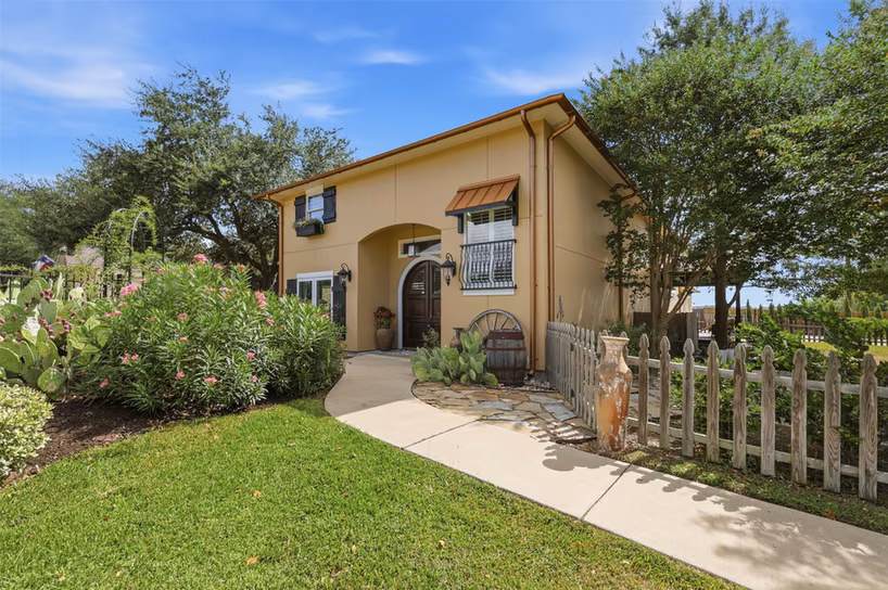 Photo of 301 Stone Hill Drive A, Brenham, TX 77833