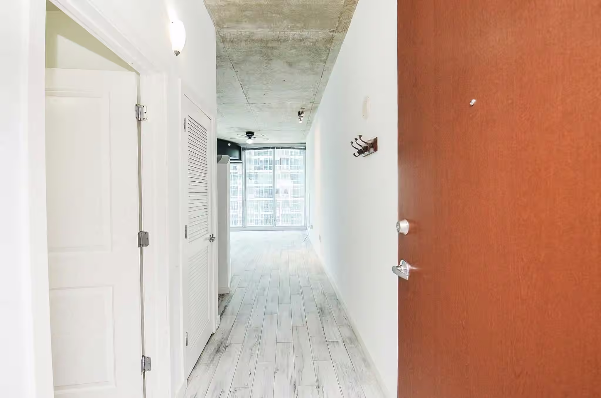 Photo 4 of 5925 Almeda Road 11612, Houston, TX