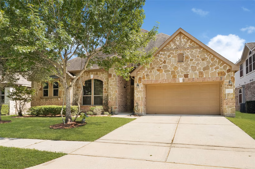 Photo 2 of 9522 Alabaster Oaks Lane, Humble, TX